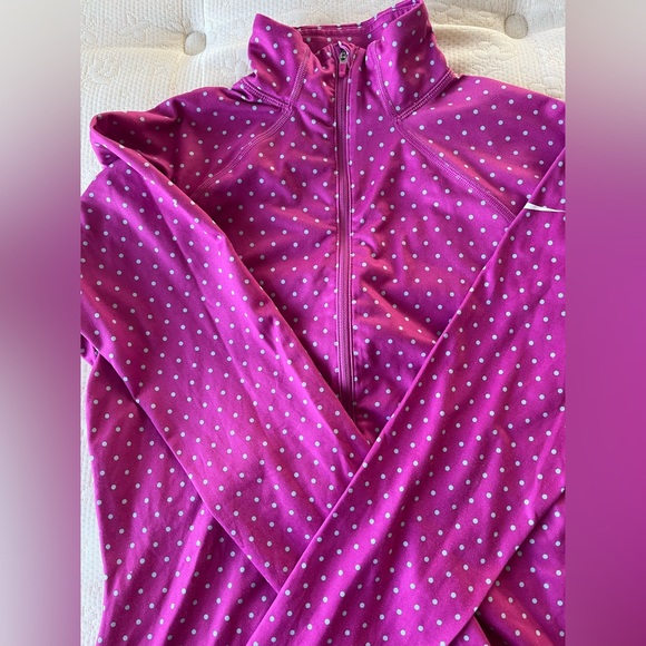Nike women’s long sleeve layer top size medium - Picture 3 of 4